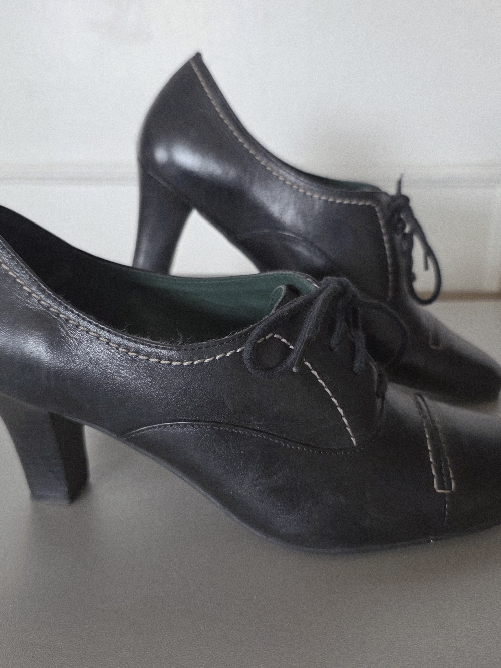 Naturalizer Classic Black Lace-Up Women's Heels Size 6 - academia, office,